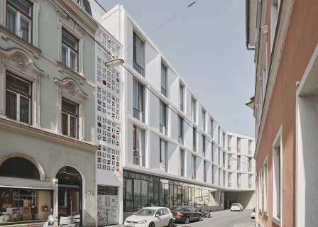 St. John of God 医院 / Dietger Wissounig Architekten