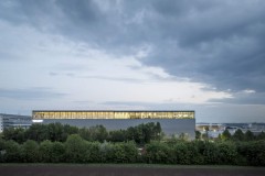 空中健身，通快集团运动中心 / Barkow Leibinger