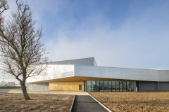 Salledu Coum 体育中心翻新 / ENO Architectes