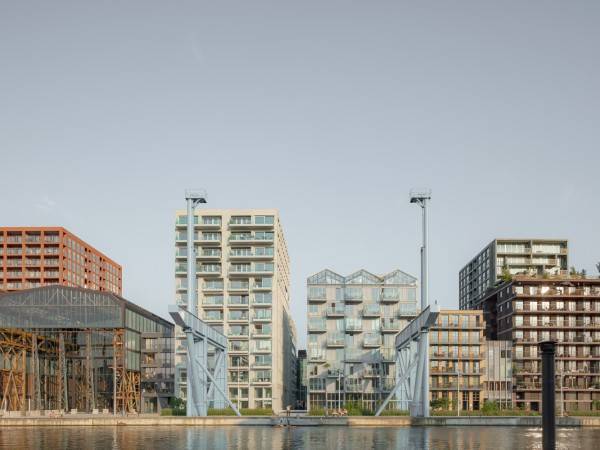 奥斯滕堡岛/Studionenedots