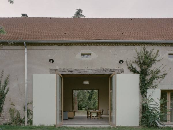 Chamboirat House/COVE建筑