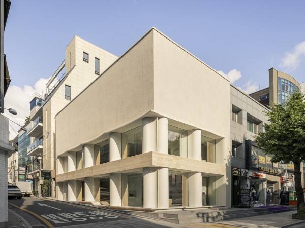 Polene巴黎首尔旗舰店/WGNB