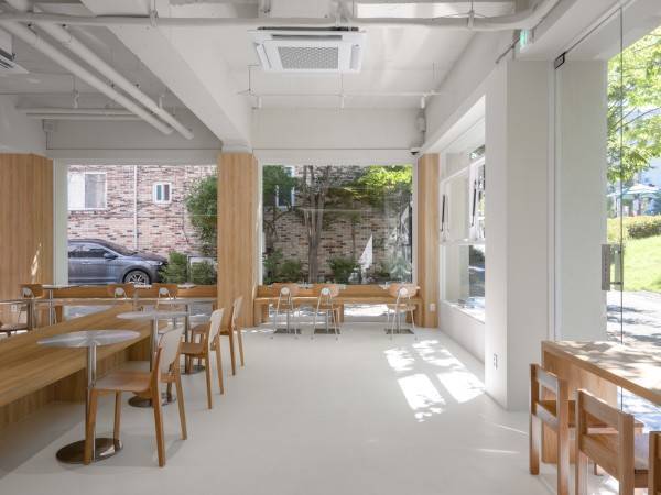 提示咖啡馆/SAISA工作室