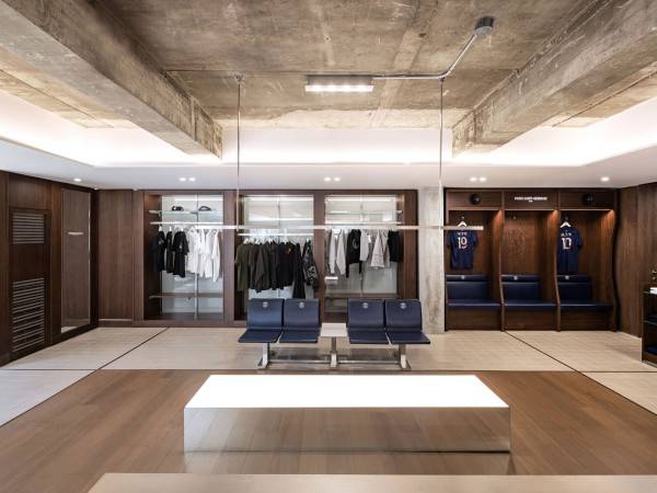 巴黎圣日耳曼旗舰店/oftn工作室