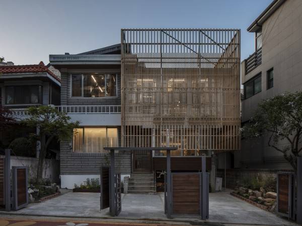 KOSOMI STUDIO/STAY建筑师事务所