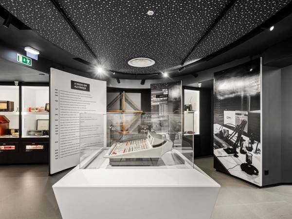 会说话的机器博物馆/UMA集体