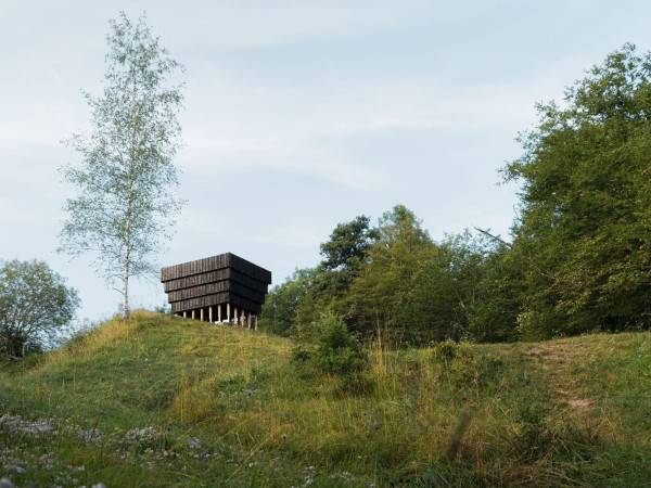 La Suie小屋/玛丽娜·波利+菲利普·波梅尔+理查德·特雷泽