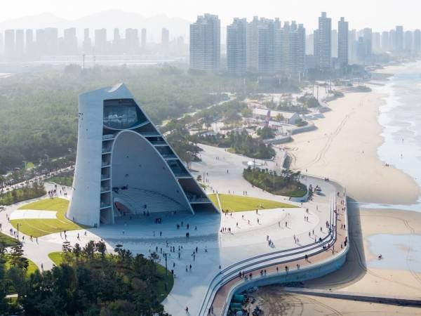 太阳塔/开放式建筑