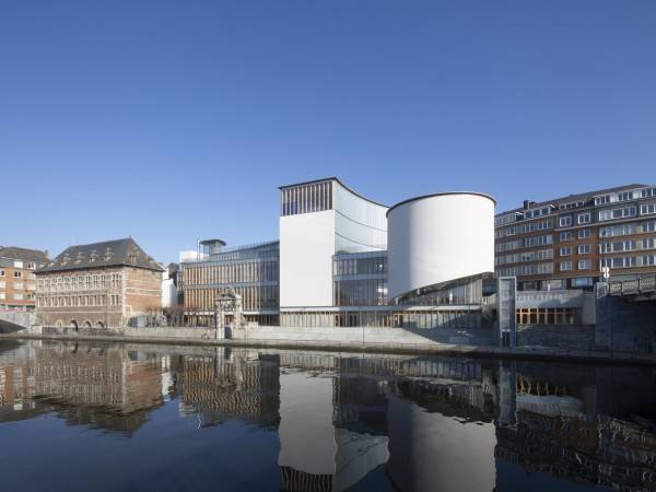 纳穆尔省文化之家/Philippe Samyn及其合作伙伴