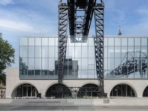 北京 751 图书馆/Beijing 751 Library