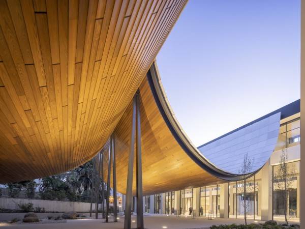 古尔班基安现代艺术中心/隈研吾建筑事务所+OODA+VDLA