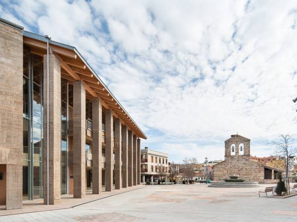 萨拉曼卡圣家堂卡巴霍萨文化中心/加布里埃尔·加列戈斯·博尔赫斯 ...