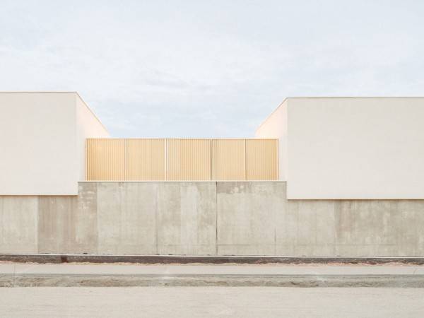 10露台别墅/Maignial建筑与协会