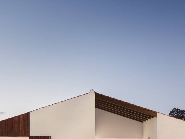 Casa no Meco/法比奥·费雷拉·内维斯