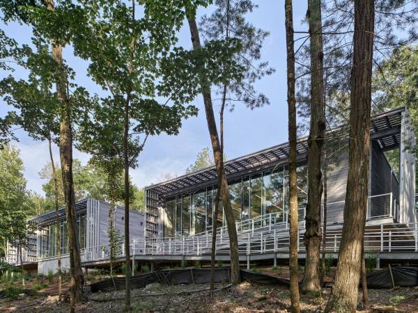 Bill'67和Peter'71阿尔方德海岸研究中心/弗兰斯堡建筑师事务所