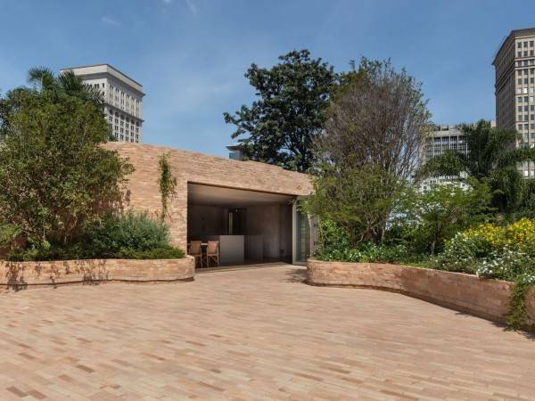 Botteh商店/Felipe Hess Arquitetos