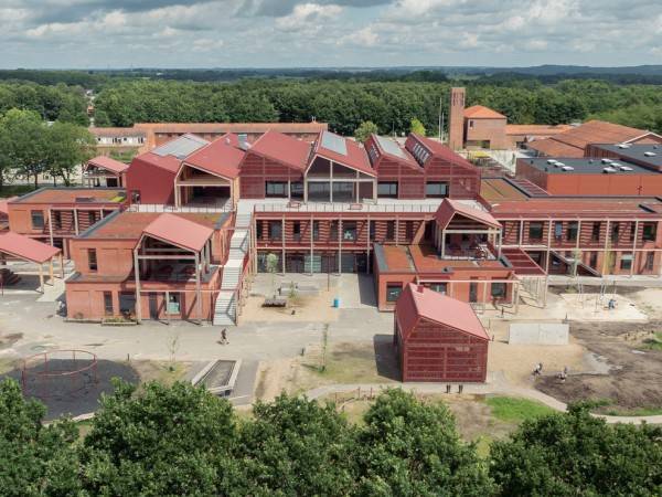 Dybkær学校/Sweco建筑师事务所