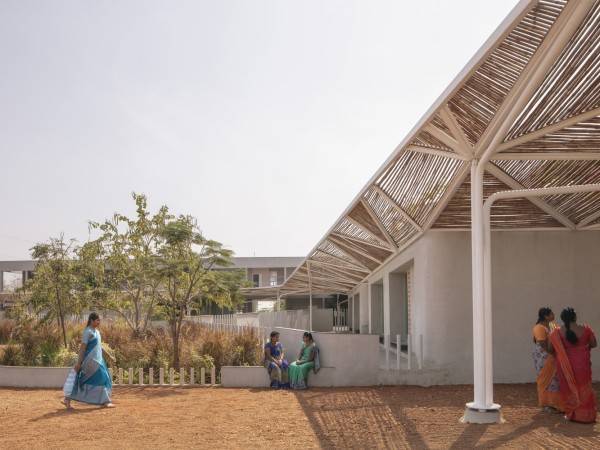 塔拉里切鲁武农村学校/集体项目