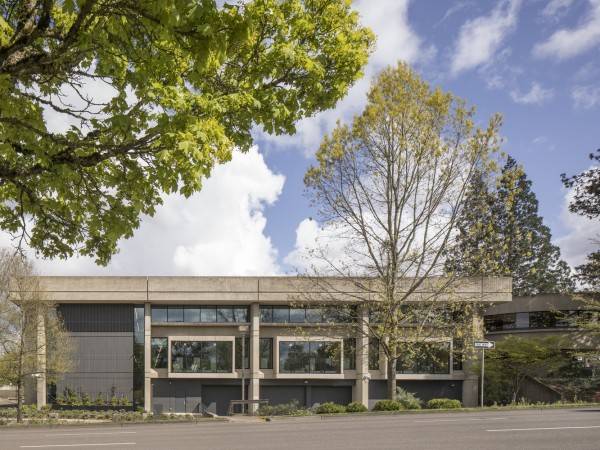 塞勒姆公共图书馆翻新/黑客建筑师