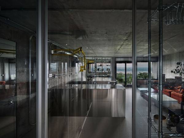 布鲁吉创意实验室公寓/工作室Jean Verville建筑