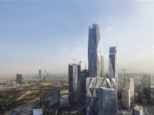 公共投资基金大厦/奥马尼亚