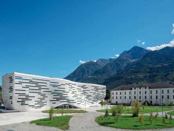 瓦莱达奥斯塔大学校园/Mario Cucinella建筑师事务所