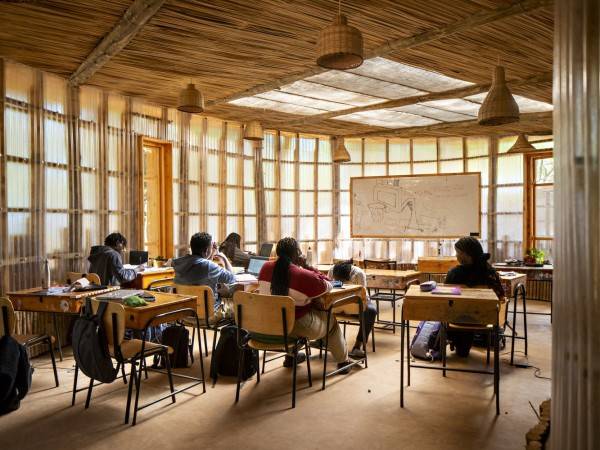 内罗毕华尔道夫学校/Urko Sanchez建筑师事务所