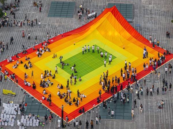 曼谷设计周/MVRDV大型垫子安装