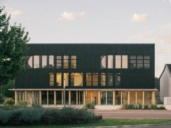 M.I.N.E.数字实践与多用途空间/Guillaume Ramillien建筑