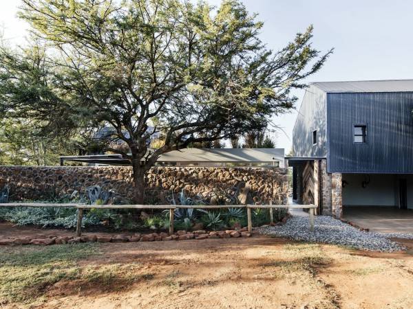 勒斯滕堡农场/Nadine Engelbrecht建筑师