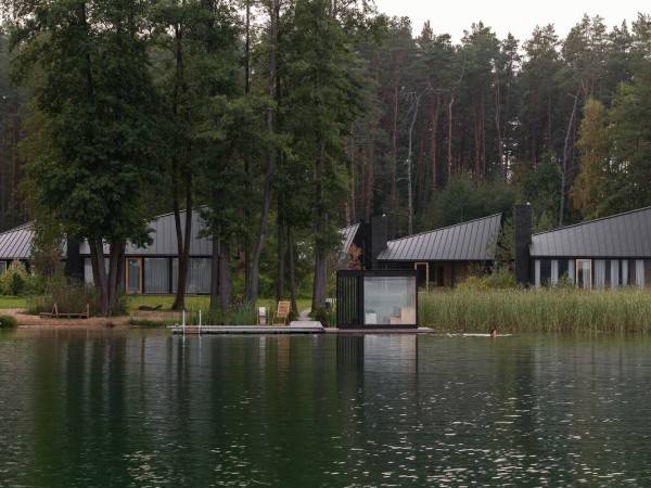 孔加村/胜美正弘+梅特·弗雷德斯基尔德