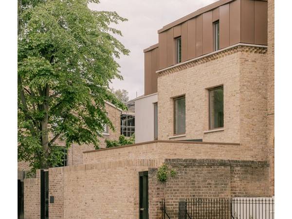 李露台家居/美伦设计