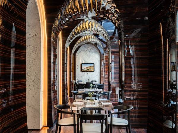 罗马罗密欧酒店/扎哈·哈迪德建筑师事务所