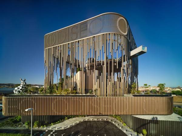 Odiseo美食休闲中心/Clavel Arquitectos