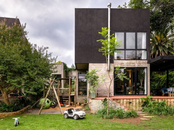 卡尔姆住宅/二五五建筑师