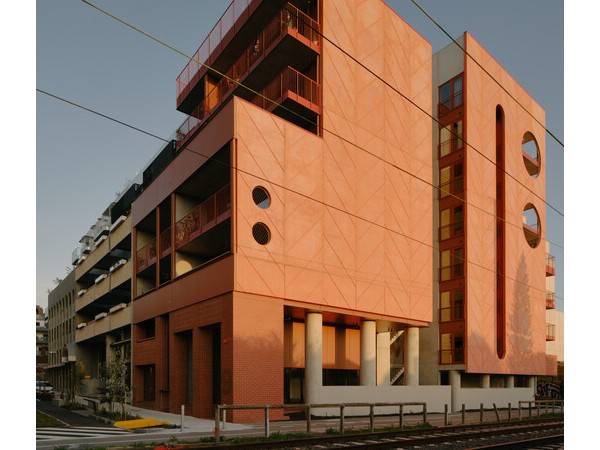 Nightingale Village Leftfield/Kennedy Nolan建筑师事务所