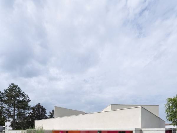 多儿童保育托儿所/多米尼克·库隆及协会