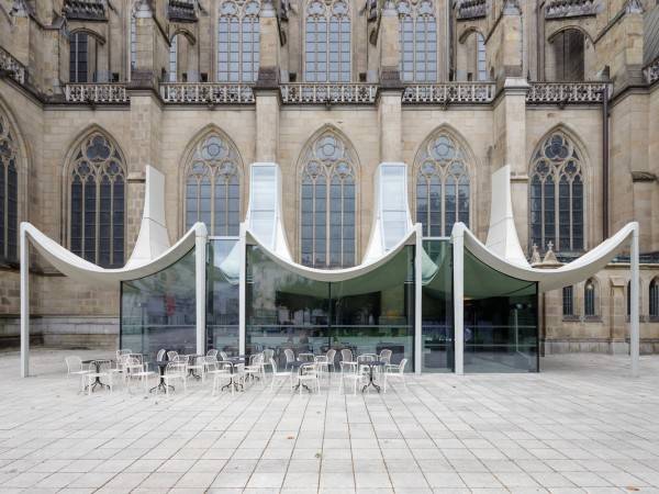 圆顶中心/彼得·海梅尔。克莱门斯·波德建筑工作室