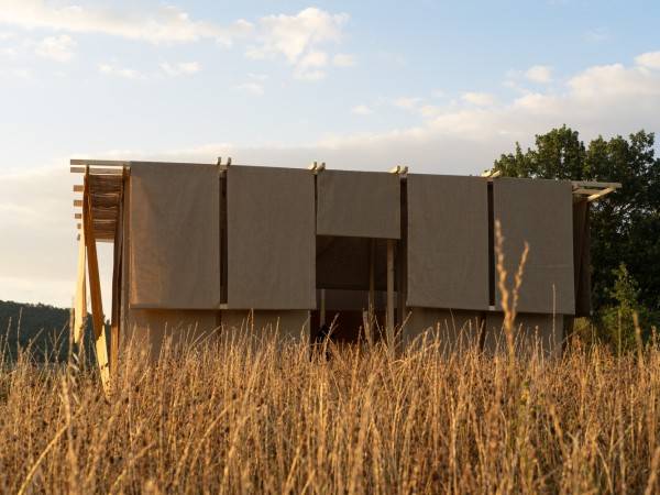 Chiostro照明装置/TEPHRA工作室