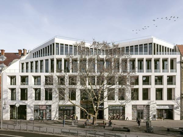 Kalle Neukoelln百货商店复兴/Max Dudler