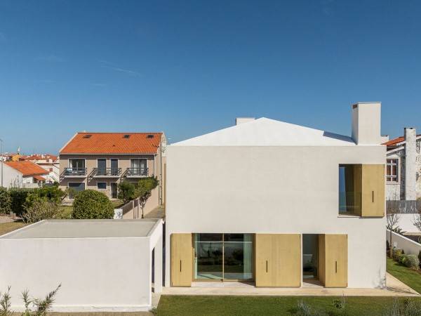 CC House/Esquissos-建筑与咨询