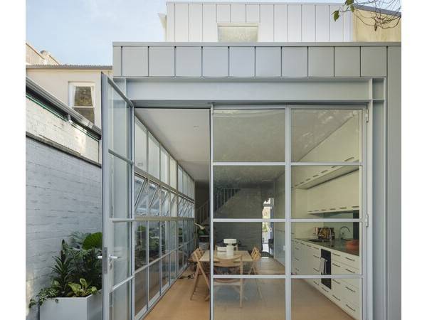 雨果之家/伊恩·摩尔建筑师事务所