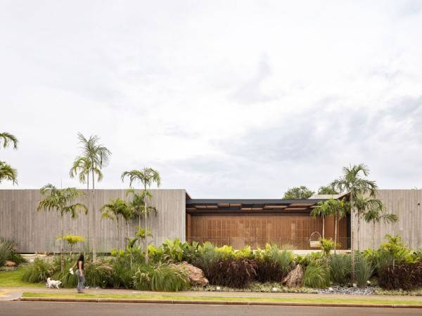 EJ之家/利奥·罗曼诺