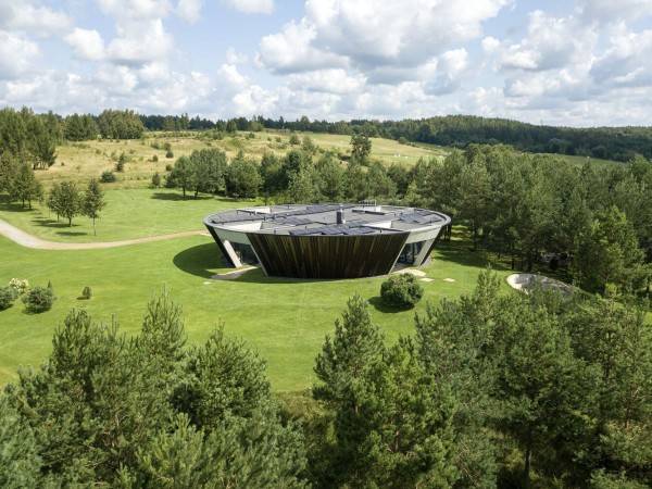 O 别墅 / YCL studio