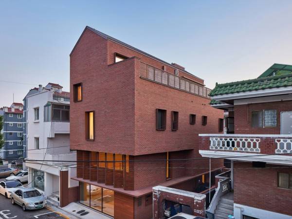 Wonderful Uman 住宅项目 / IDR Architects