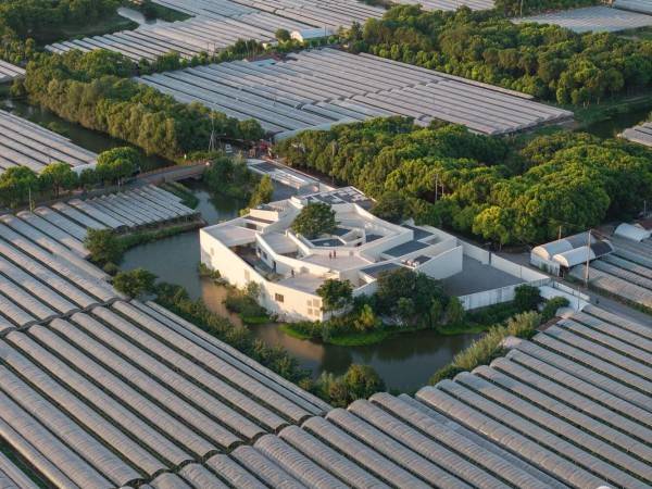 素院，起折的曲径迷园 / 大舍建筑