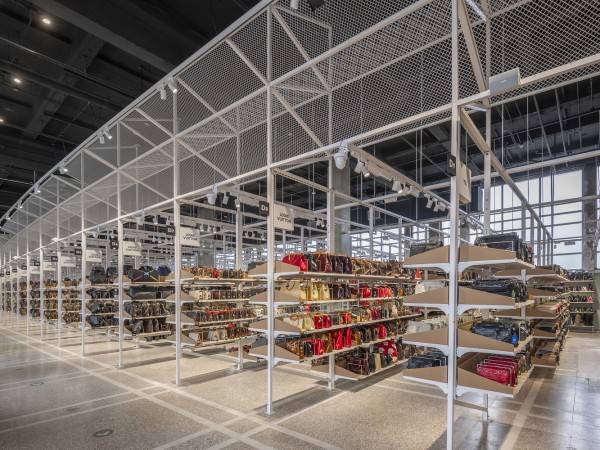 超级转转零售空间 / 空间站建筑师事务所