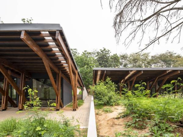 Yvyrupa Cerrito 小木屋旅馆 / SD+A