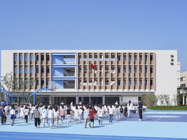 宝应新城实验学校 / 都设设计