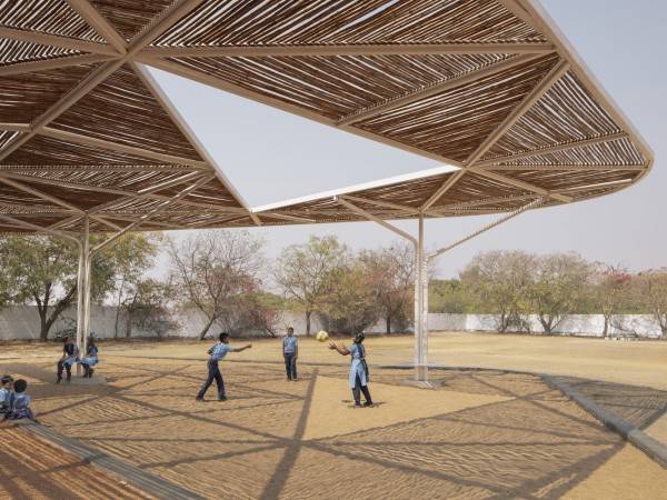 塔拉里奇鲁乡村学校 / CollectiveProject